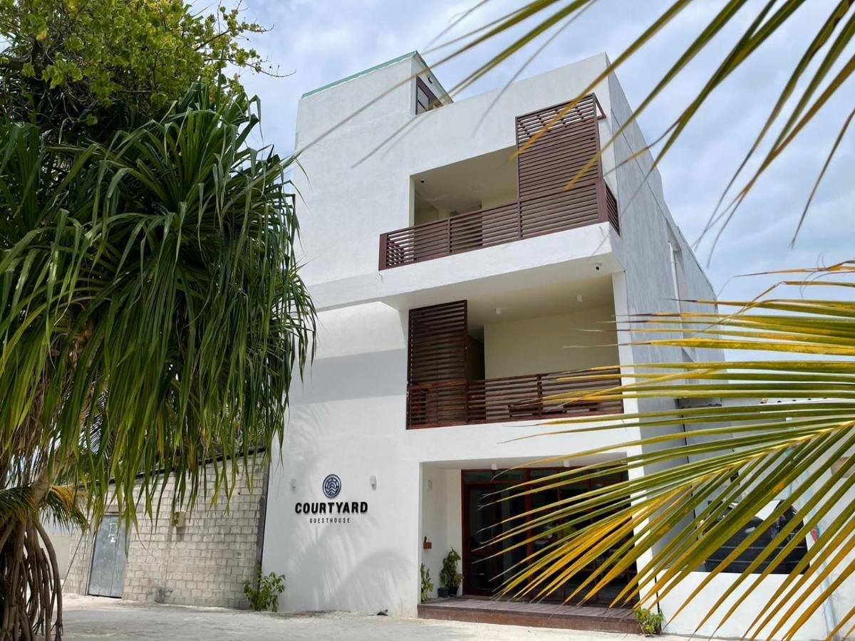 Courtyard Guesthouse Huraa Exterior foto