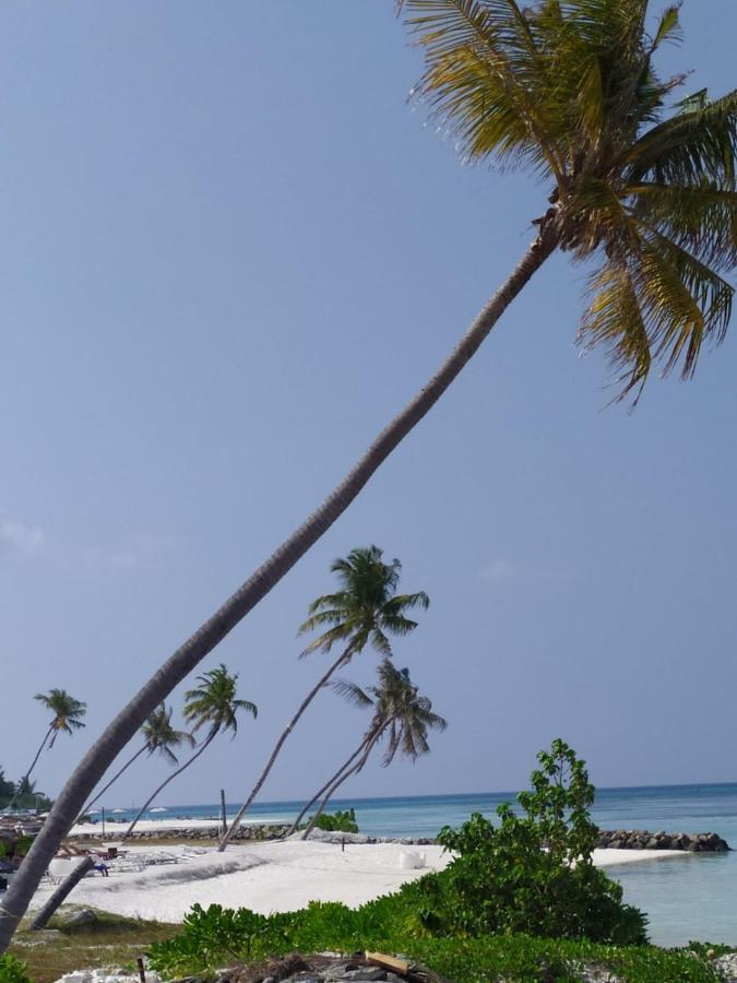 Courtyard Guesthouse Huraa Exterior foto