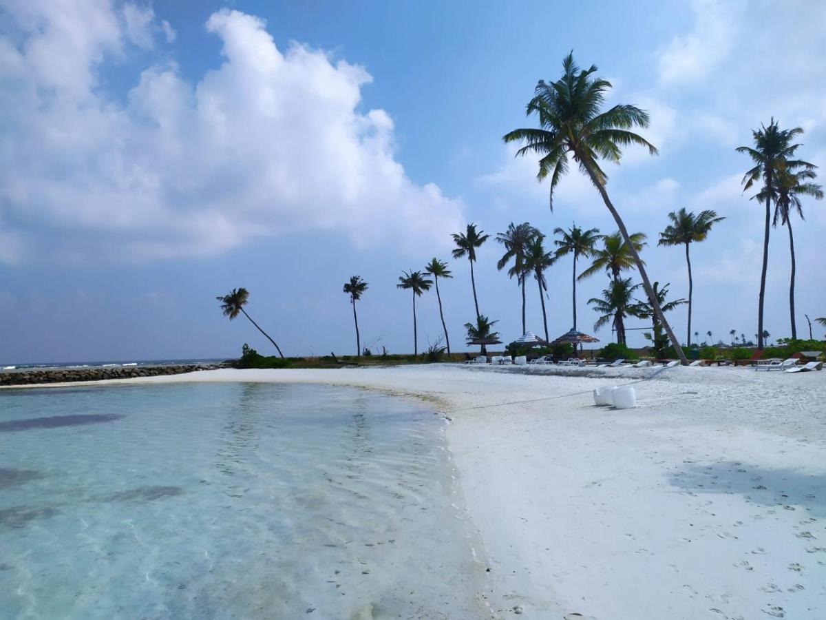 Courtyard Guesthouse Huraa Exterior foto